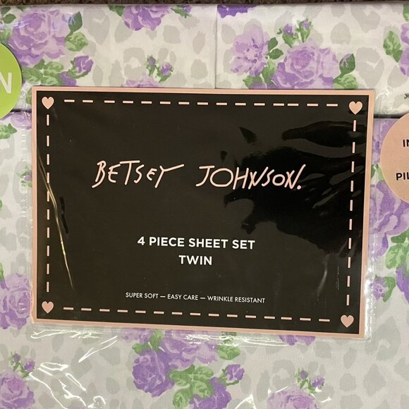Betsey Johnson Wild Love Microfiber Sheet Set Twin NEW Lavender Gray 4 Piece